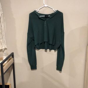 Trendy UO Henley Crop